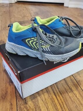 Saucony Kids Gray and Blue Sneakers with Lime Accents